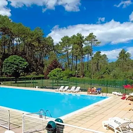 Hotel Village Sous Les Pins Léon